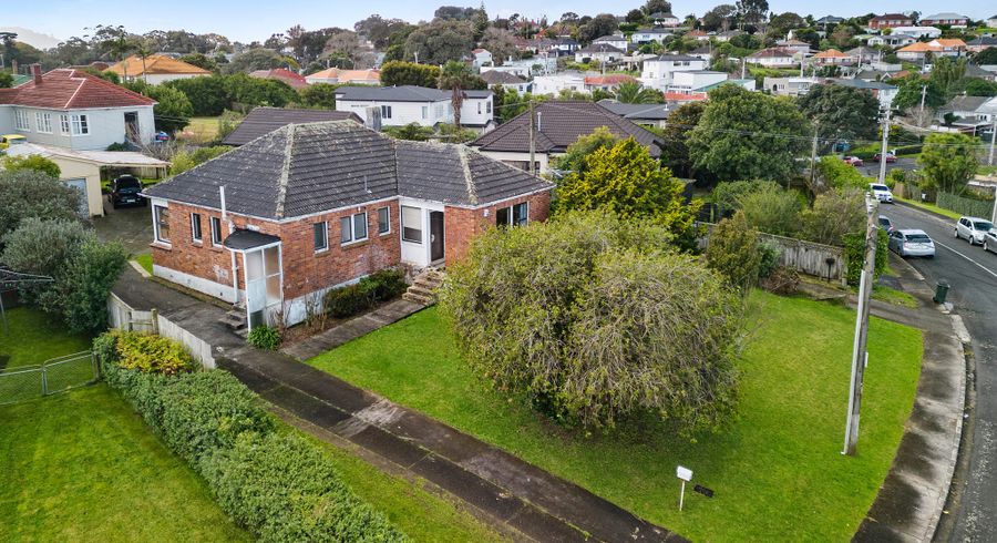  at 28 Milliken Avenue, Mount Roskill, Auckland