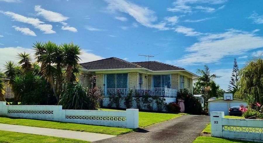  at 22 Fratley Avenue, Farm Cove, Manukau City, Auckland