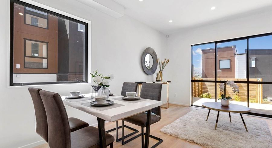  at 1/62 Highland Park Drive, Highland Park, Auckland