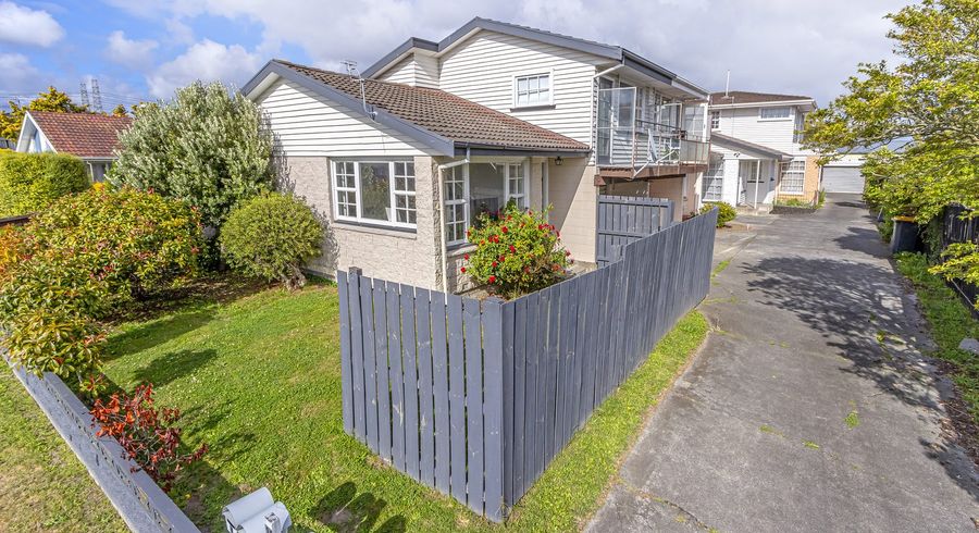  at 1/11 Division Street, Riccarton, Christchurch