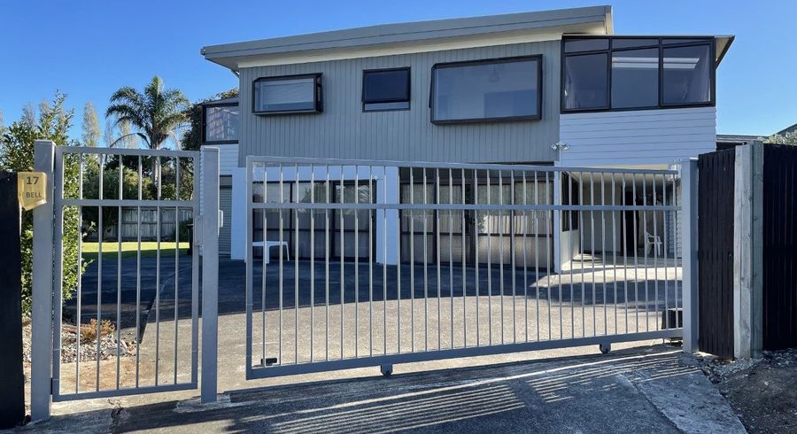  at 17 Flatley Avenue, Farm Cove, Manukau City, Auckland