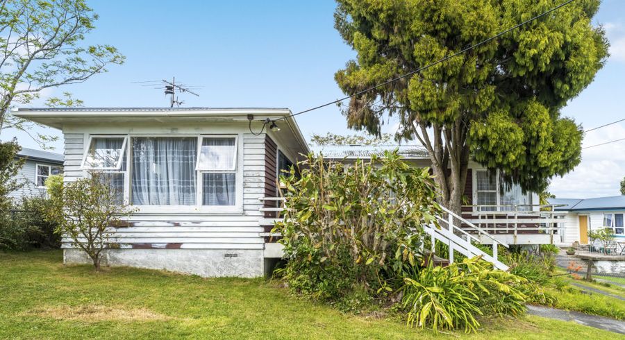  at 58 Chorley Avenue, Massey, Waitakere City, Auckland
