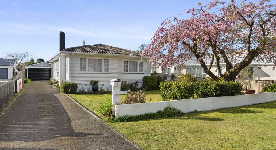  at 7 Holland Street, Glenholme, Rotorua, Bay Of Plenty