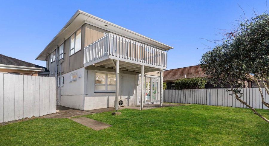  at 2/80 Donovan Street, Blockhouse Bay, Auckland City, Auckland