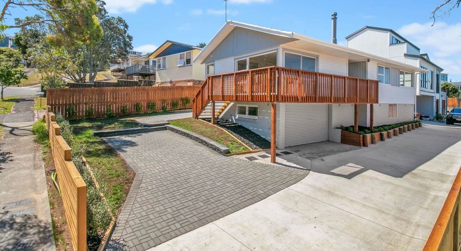  at 11 Pasteur Place, New Windsor, Auckland