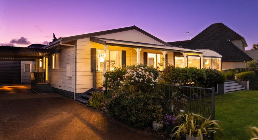  at 260 Manly Street, Paraparaumu Beach, Paraparaumu