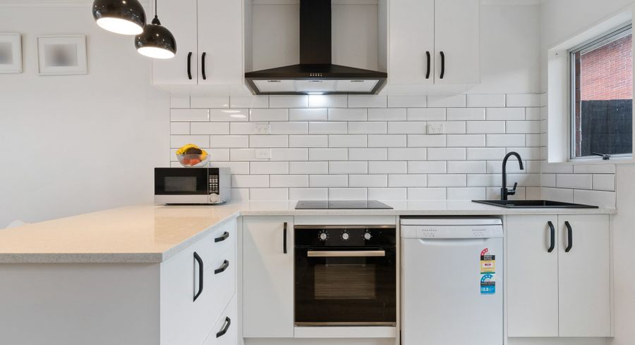  at 1/11 Alston Avenue, Kelston, Waitakere City, Auckland