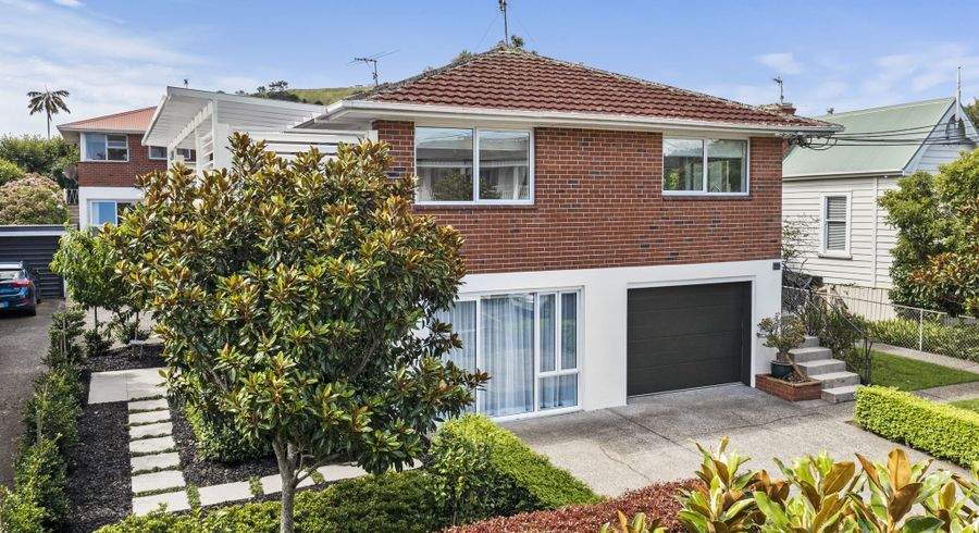  at 1/11 Grange Road, Mount Eden, Auckland