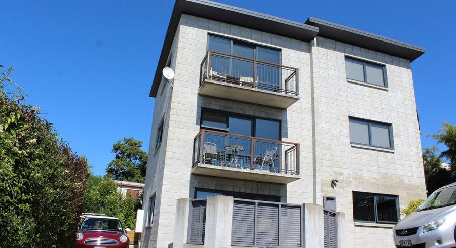  at 2/73 Carroll Street, City Centre, Dunedin, Otago