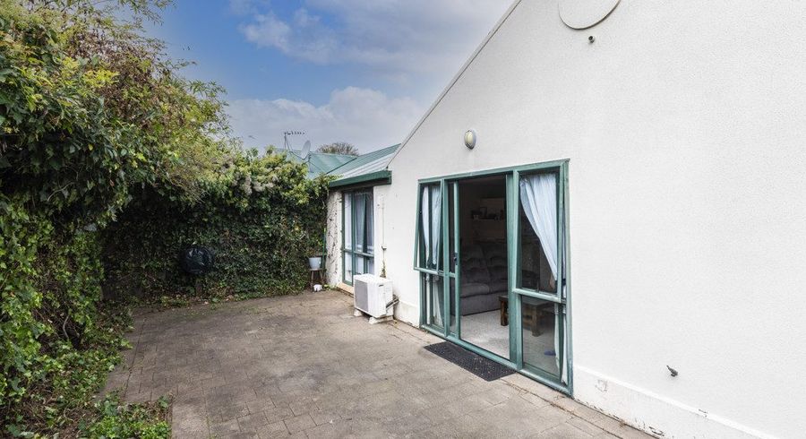  at 3/238 Stanmore Road, Richmond, Christchurch City, Canterbury