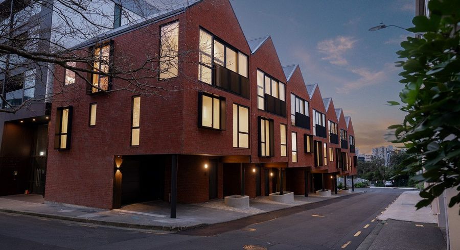  at 1/3 Madeira Lane, Grafton, Auckland City, Auckland