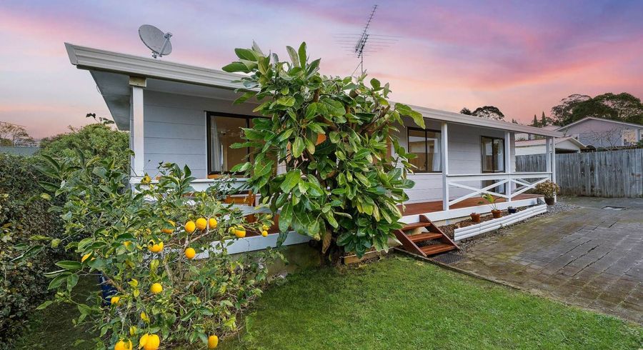  at 2/65 Weldene Avenue, Glenfield, North Shore City, Auckland