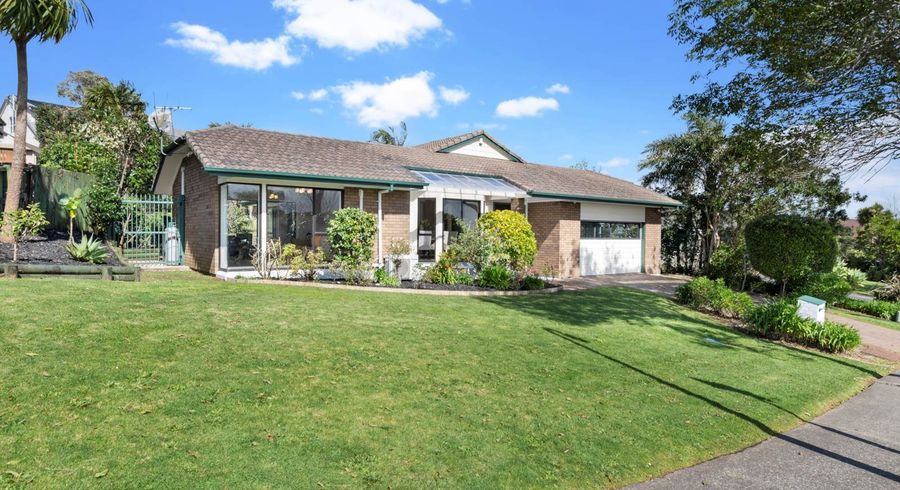  at 12 Meadowland Drive, Somerville, Manukau City, Auckland