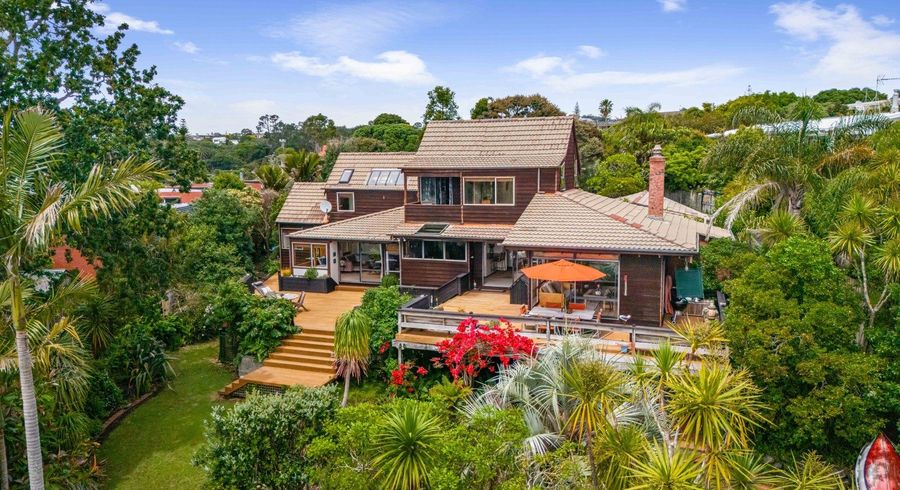  at 3 Park Rise, Campbells Bay, North Shore City, Auckland