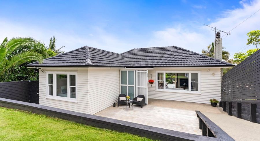  at 5A Lake Road, Northcote, North Shore City, Auckland