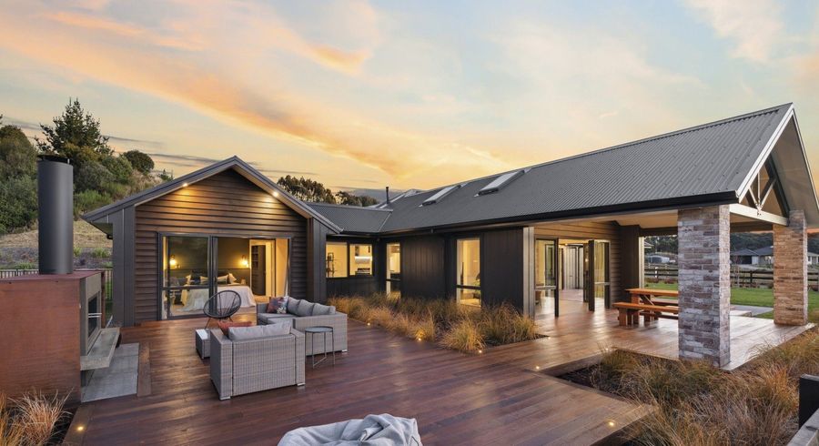  at 11 Lochridge Drive, Kinloch, Taupō