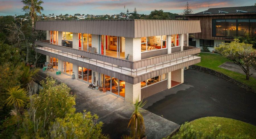  at 22 Park Rise, Campbells Bay, North Shore City, Auckland