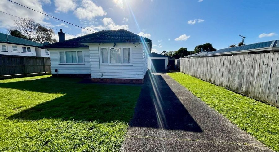  at 55 Beaubank Road, Kelston, Waitakere City, Auckland