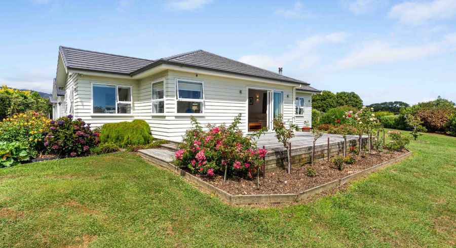  at 32 Ketemaringi Way, Manakau, Horowhenua, Manawatu / Whanganui