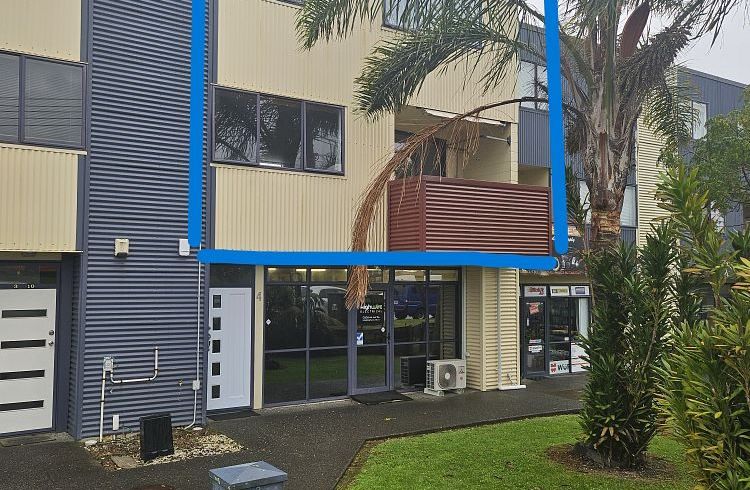  at 4/10 Corban Avenue, Henderson, Waitakere City, Auckland