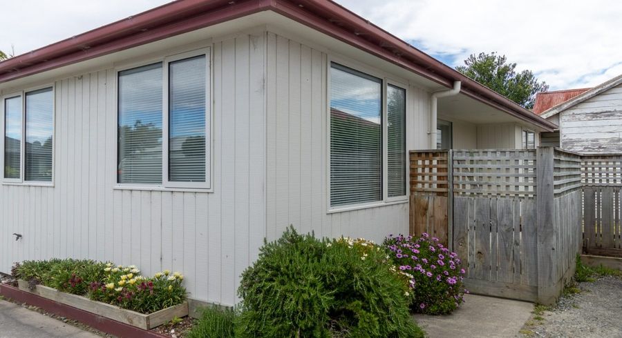  at 18 Lowe Street, Avenal, Invercargill