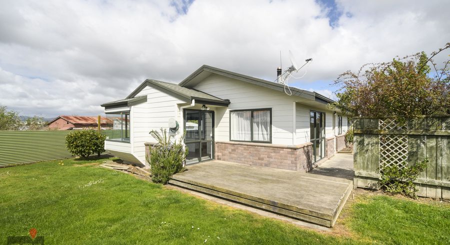  at 146 Hillcrest Drive, Kelvin Grove, Palmerston North