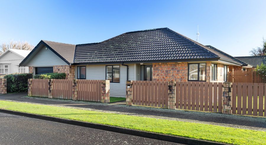  at 215 Park Road, Hokowhitu, Palmerston North, Manawatu / Whanganui
