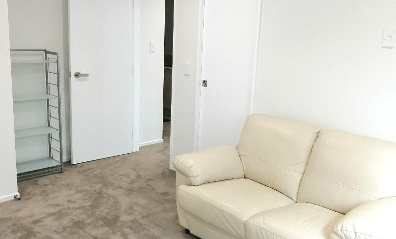  at 18 Grassways Ave, Pakuranga, Manukau City, Auckland