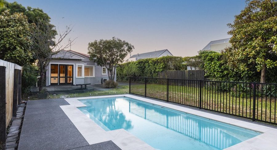  at 160 Idris Road, Strowan, Christchurch
