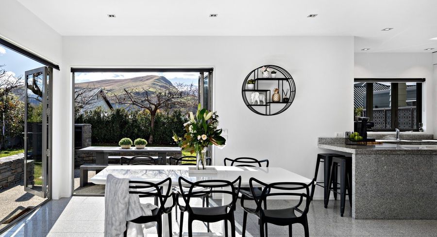  at 9 Bridesdale Drive, Lake Hayes, Queenstown