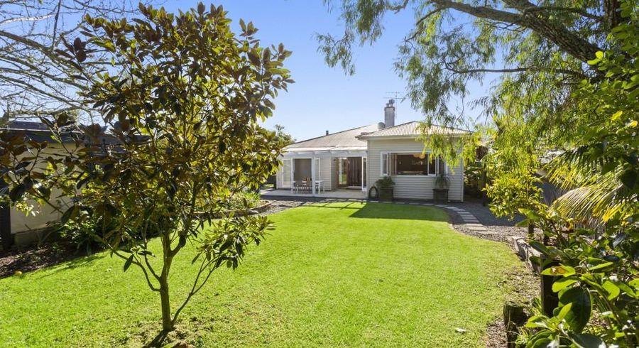  at 50 Beresford Street, Bayswater, Auckland