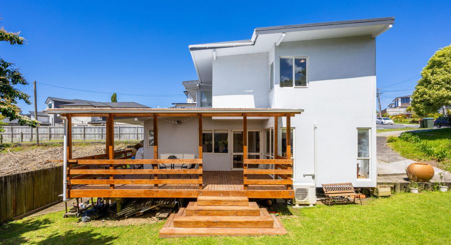  at 2 Kimber Hall Avenue, Blockhouse Bay, Auckland City, Auckland