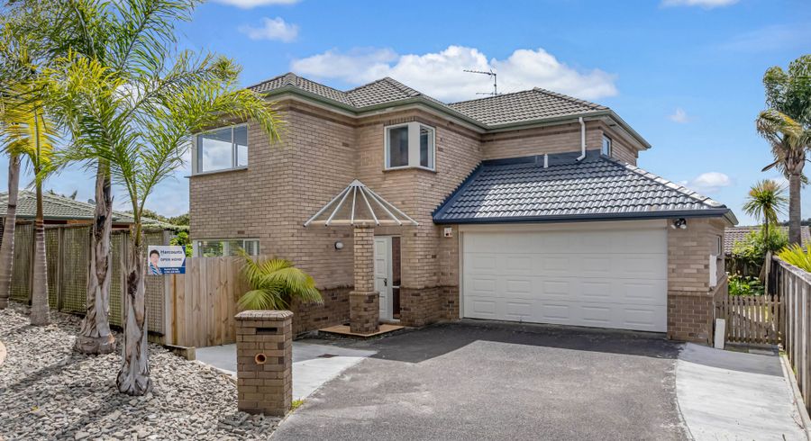  at 11 Amherst Place, Albany, Auckland