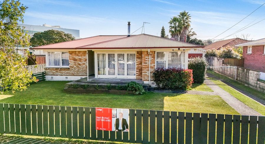  at 24 Cotton Street, St Andrews, Hamilton