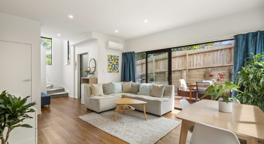  at 132A Stapleford Crescent, Browns Bay, North Shore City, Auckland