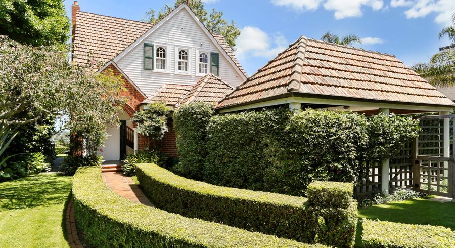  at 5 Fern Avenue, Epsom, Auckland