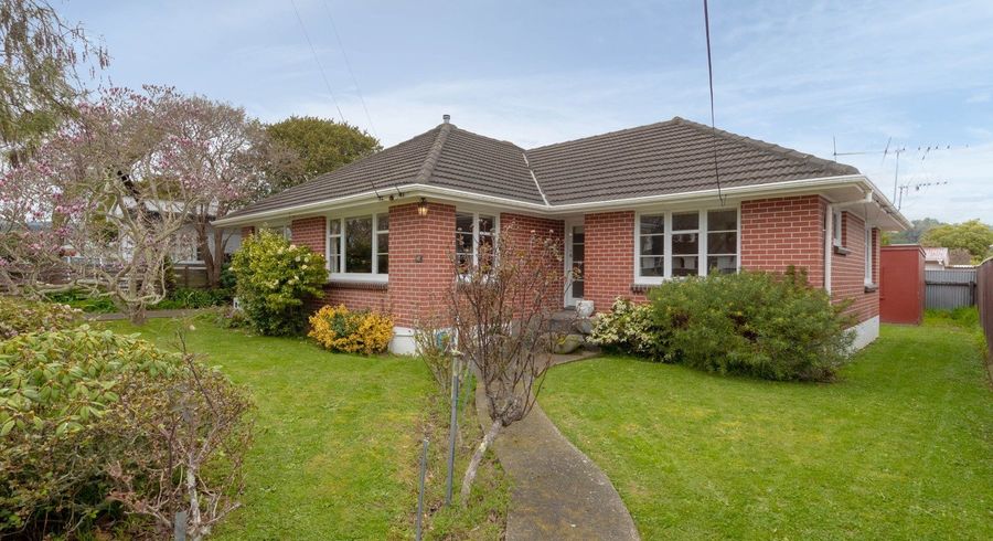  at 44 Kowhai Avenue, Ebdentown, Upper Hutt