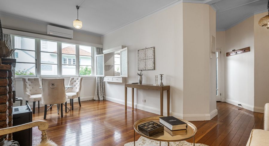  at 2/2 View Road, Mount Eden, Auckland