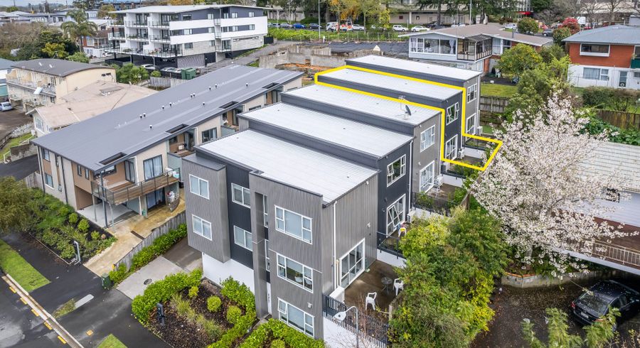  at 4/12 Scotland Place, Hillcrest, Hamilton
