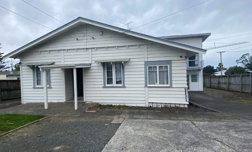  at 2/180 White Swan Road, Mount Roskill, Auckland City, Auckland