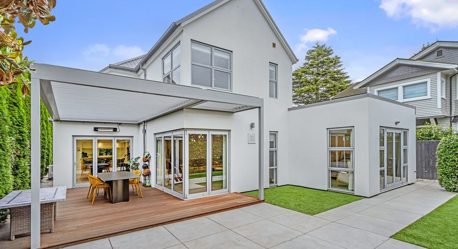  at 9 Wai-iti Terrace, Fendalton, Christchurch City, Canterbury