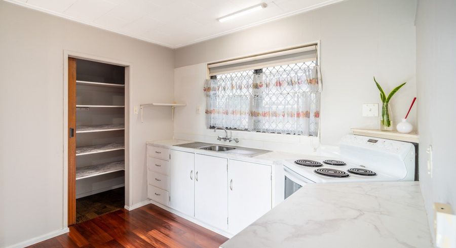  at 17 Walton Place, Flaxmere, Hastings