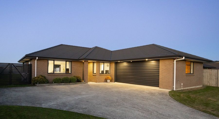  at 195 Pacific Drive, Fitzherbert, Palmerston North