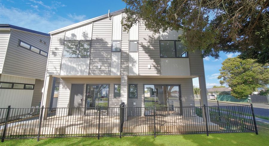  at 2/32 Sunlands Drive, Manurewa, Manukau City, Auckland