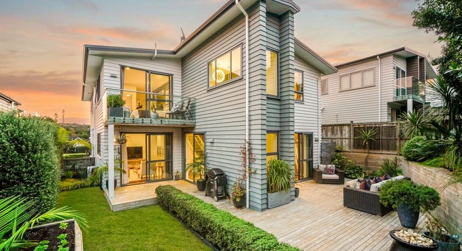  at 8 Carex Way, Long Bay, Auckland
