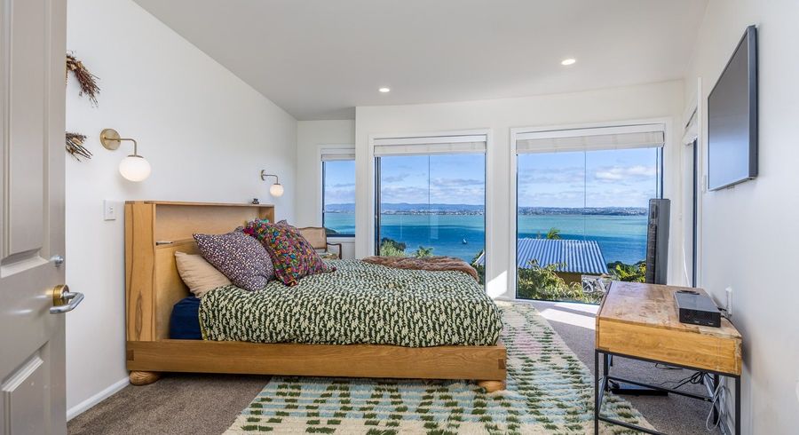  at 82 Hadfield Street, Beach Haven, North Shore City, Auckland