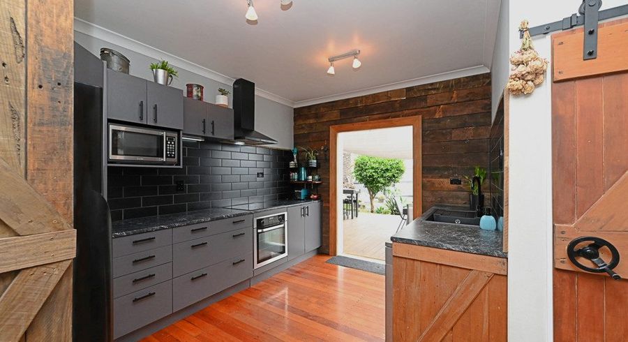  at 2 Lowry Terrace, Marewa, Napier