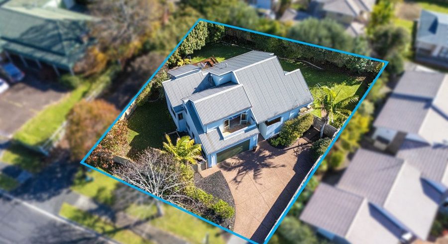  at 5 Rifleman Rise, Unsworth Heights, North Shore City, Auckland