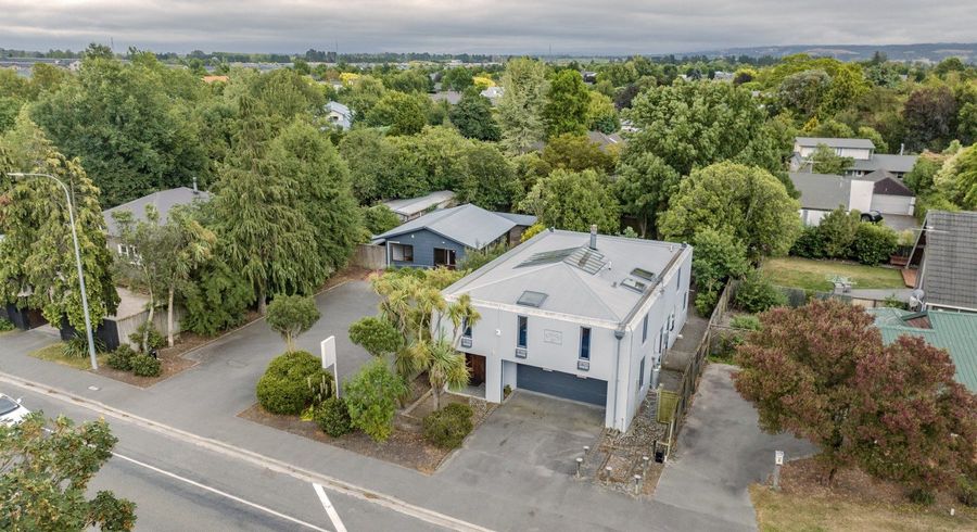  at 10 Oxford Road, Lake Rotoma