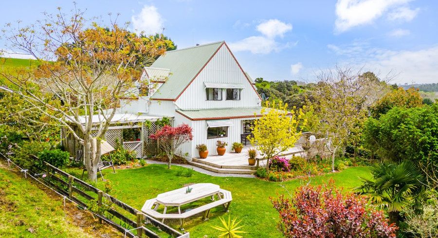  at 5 Wendy Road, Waitakere, Auckland